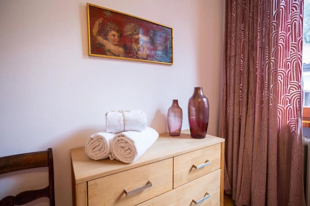 Villa Esmeralda Beths House ブレンゾーネ