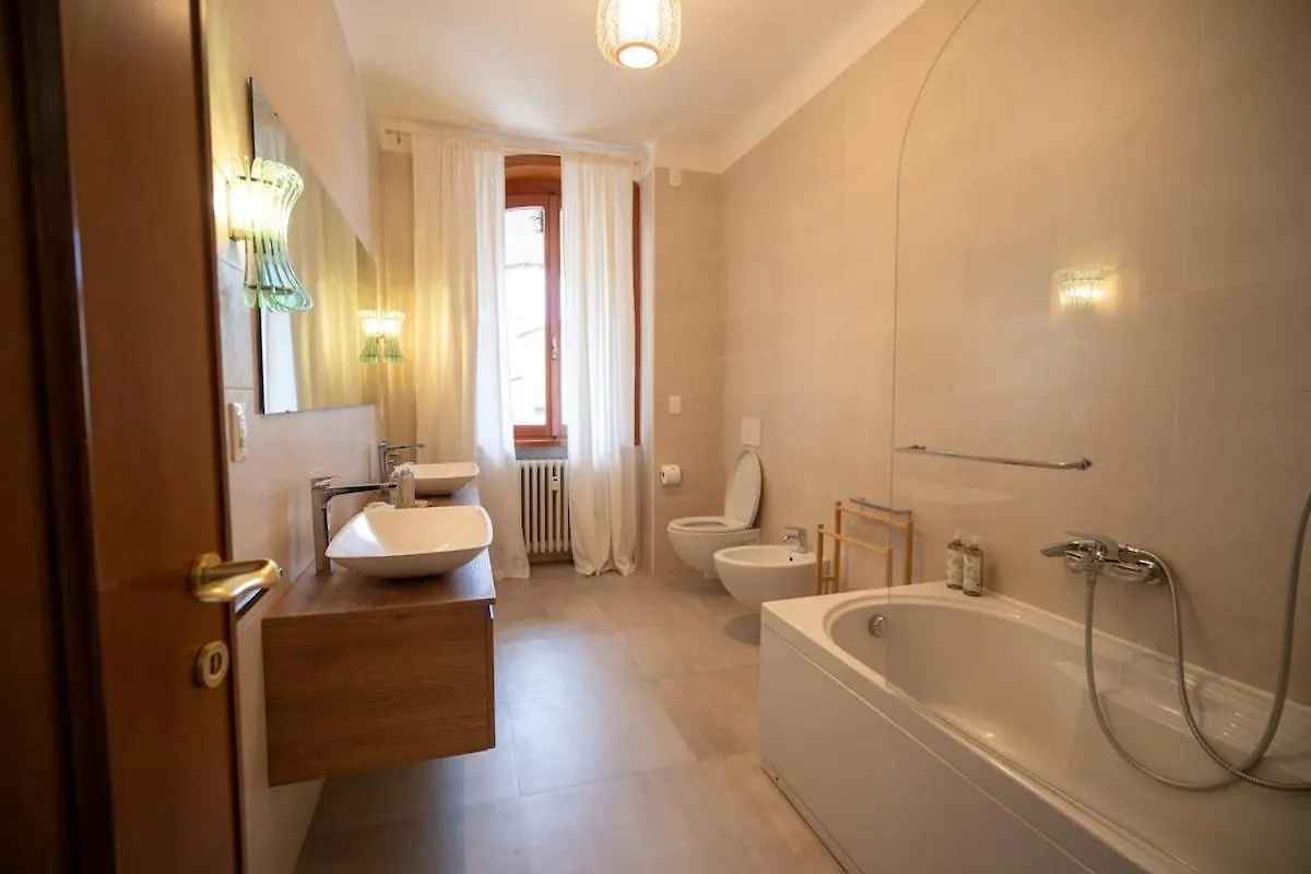 Villa Esmeralda Beths House ブレンゾーネ