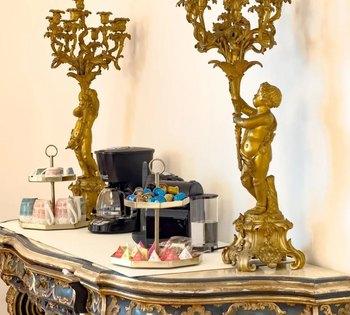 Villa Esmeralda Beths House ブレンゾーネ 0*,  イタリア