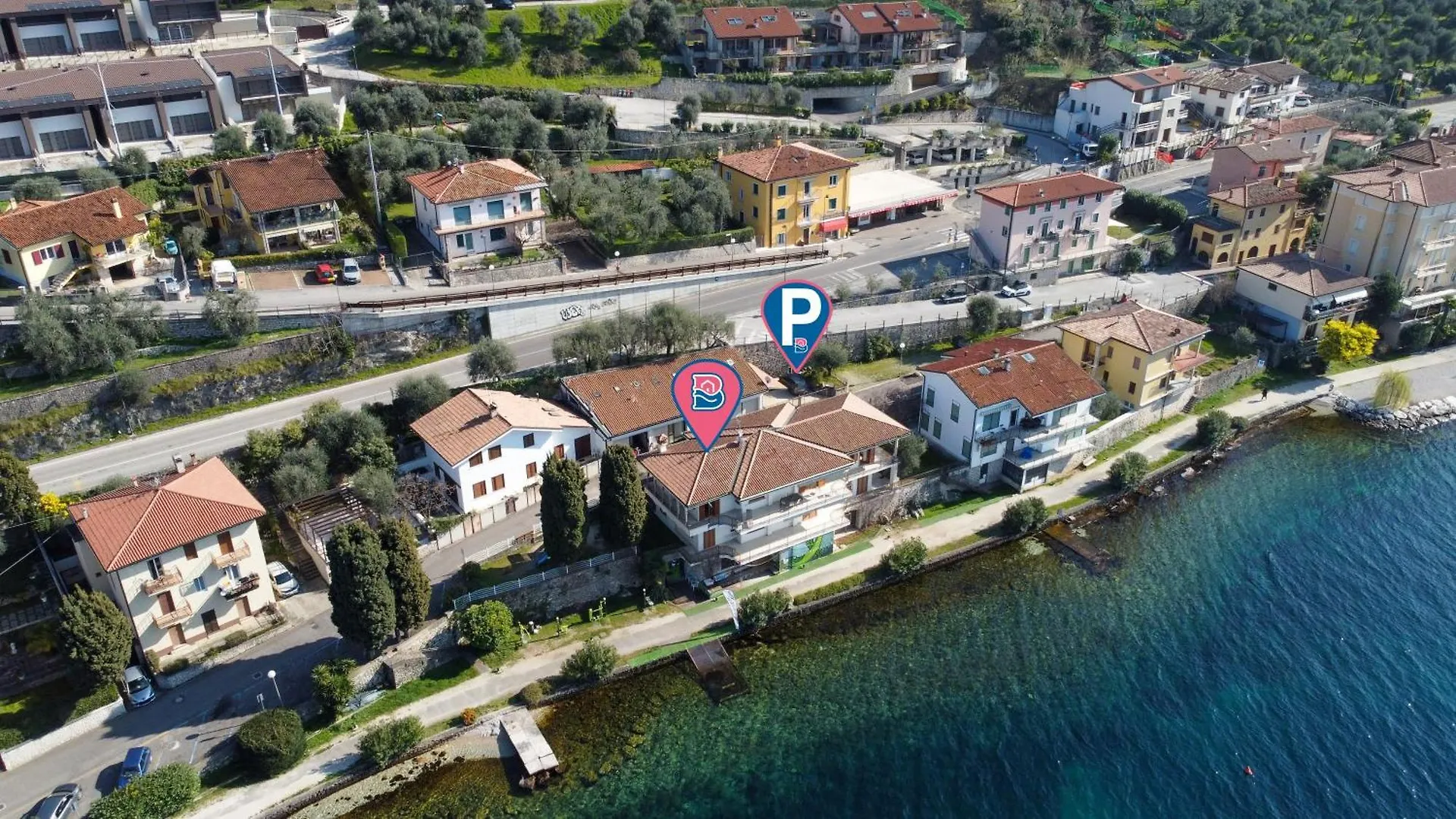 Villa Esmeralda Beths House ブレンゾーネ イタリア
